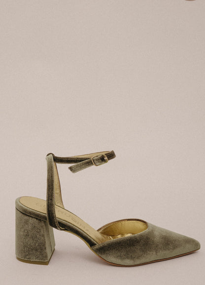 Portland Velvet Shoe
